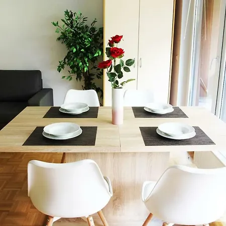 Leisure&pleasure Apartament *